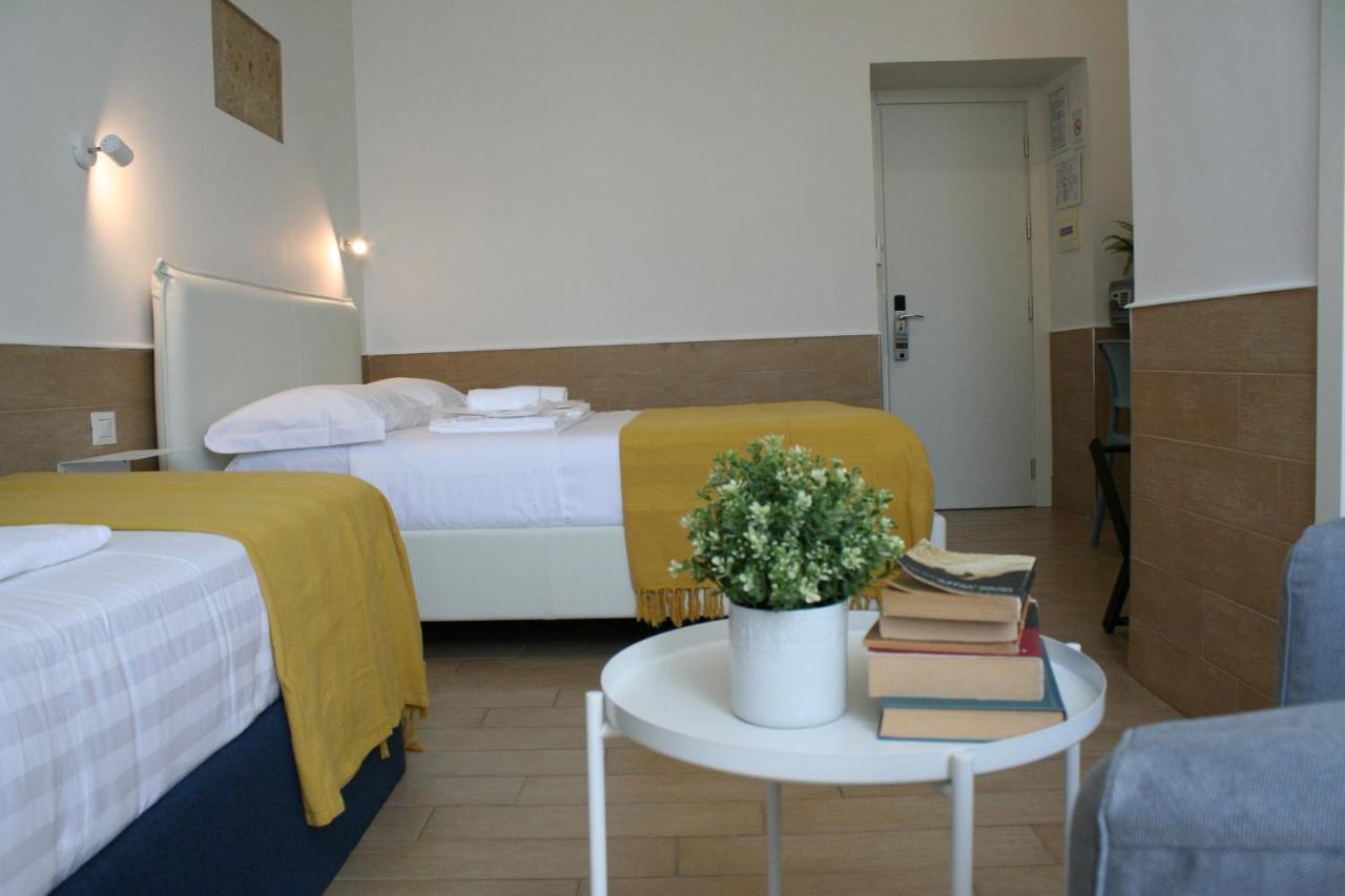 H22 Hotel Naples Luaran gambar