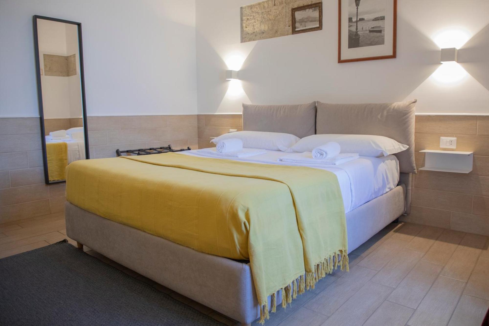 H22 Hotel Naples Luaran gambar